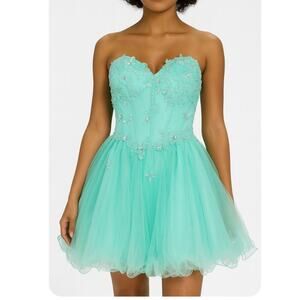 NARIANNA Tulle Prom Dress sea foam Green Lace up back Short strapless SZ SM